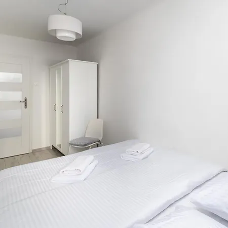 Grzybowska Blue City Centre Apartment Warsaw Exterior photo